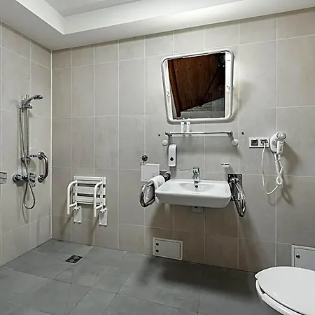 Rewita Korab Sopot